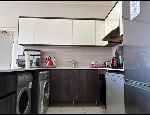 1 BEDROOM APARTMENT FOR SALE IN SANDOWN